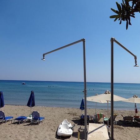 Yialos Studios-Apartments Makrýgialos エクステリア 写真